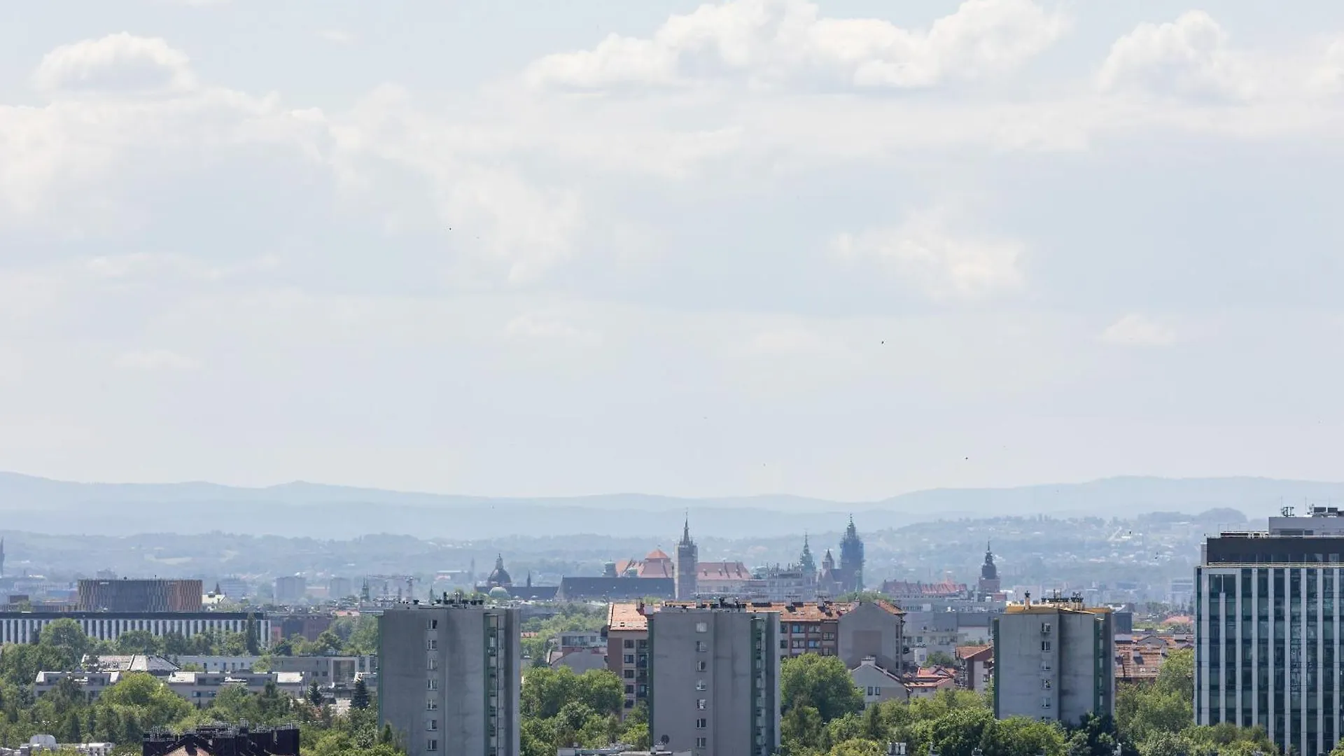 Gamers' Paradise - Modern Apartment With Parking In Cracow By Noclegi Renters Krakow