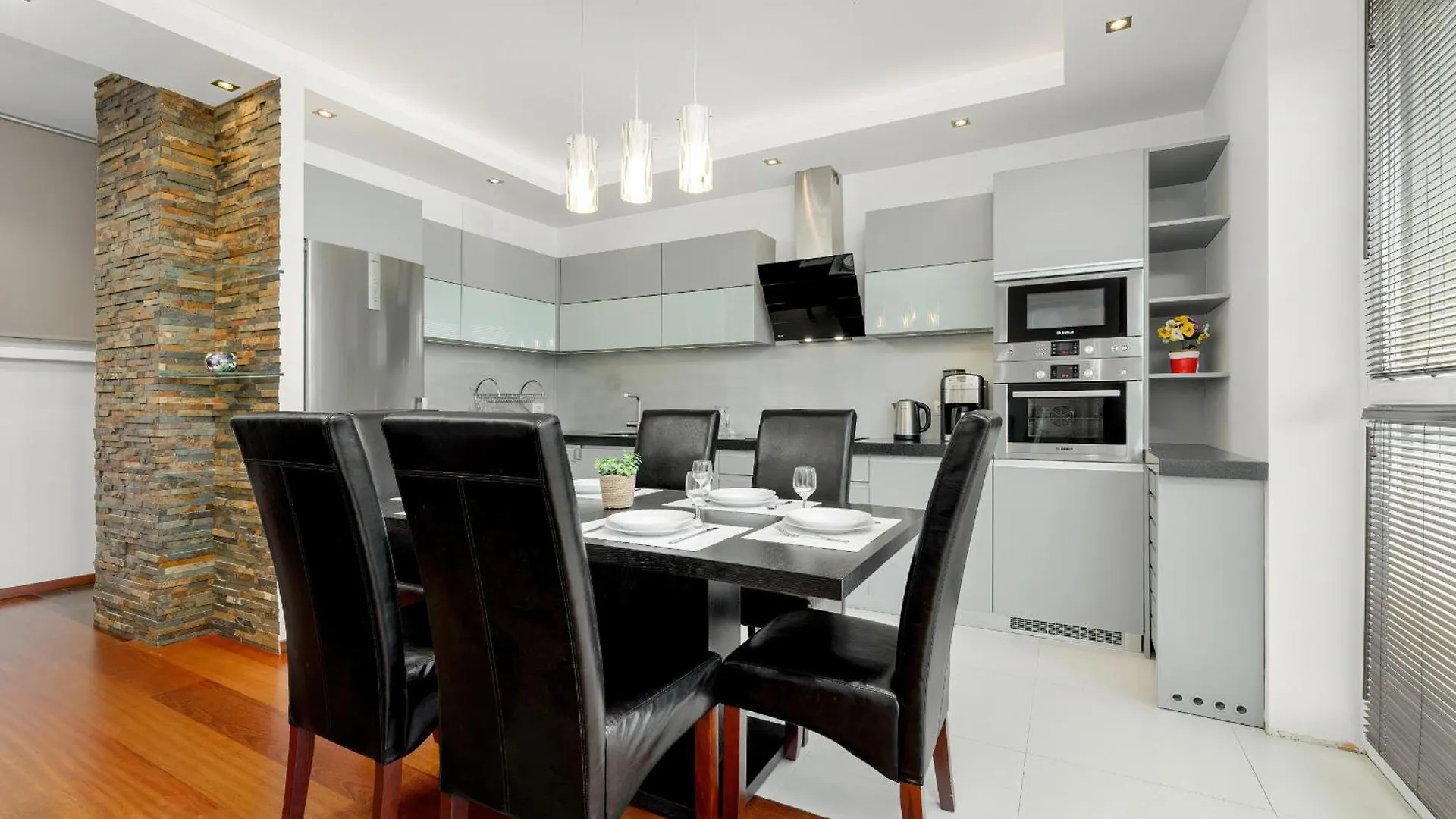 Gamers' Paradise - Modern Apartment With Parking In Cracow By Noclegi Renters Cracovia