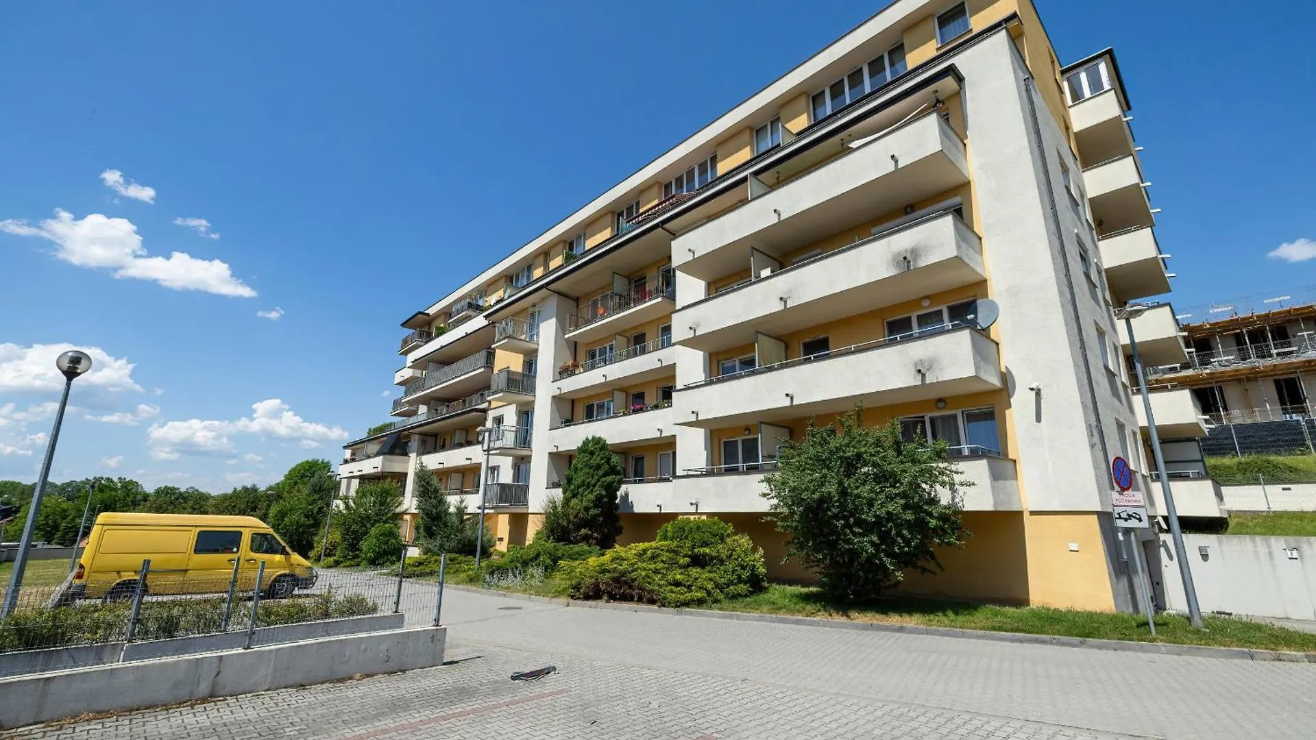 Gamers' Paradise - Modern Apartment With Parking In Cracow By Noclegi Renters Cracovia 0*,