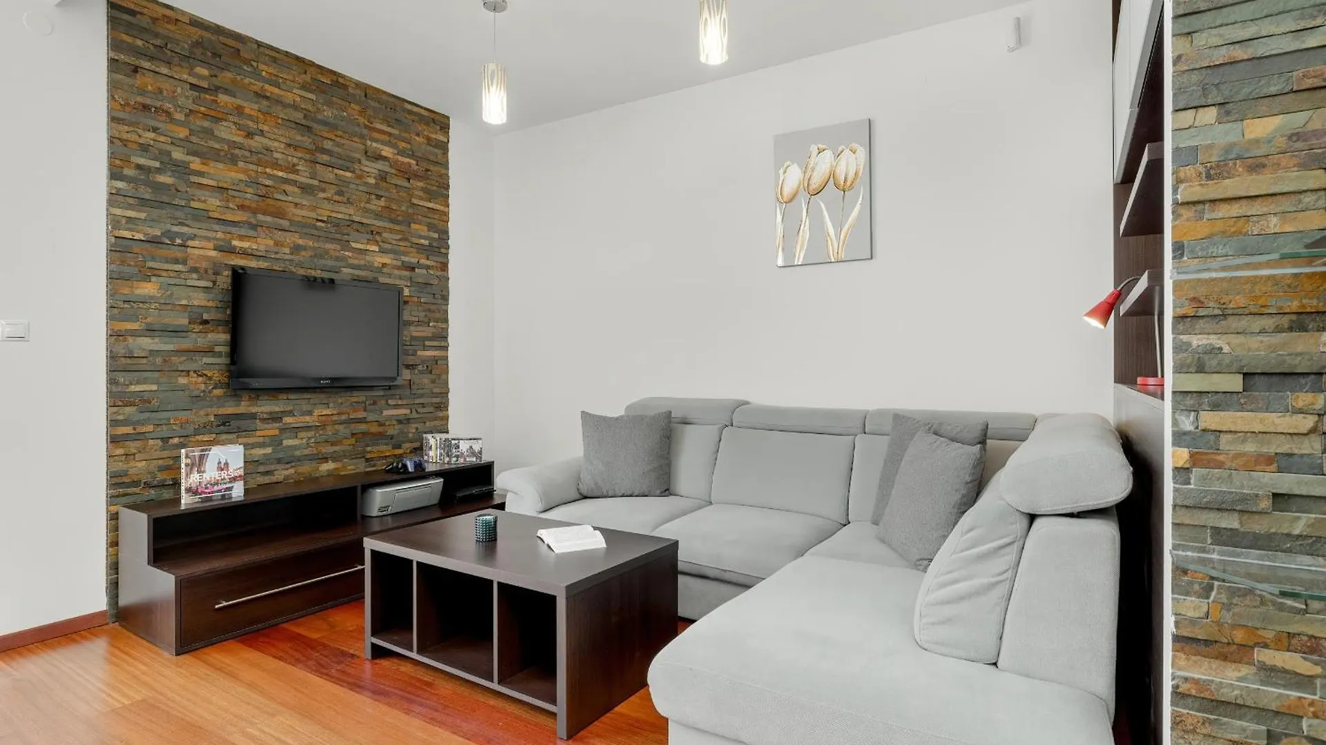 Gamers' Paradise - Modern Apartment With Parking In Cracow By Noclegi Renters Krakow